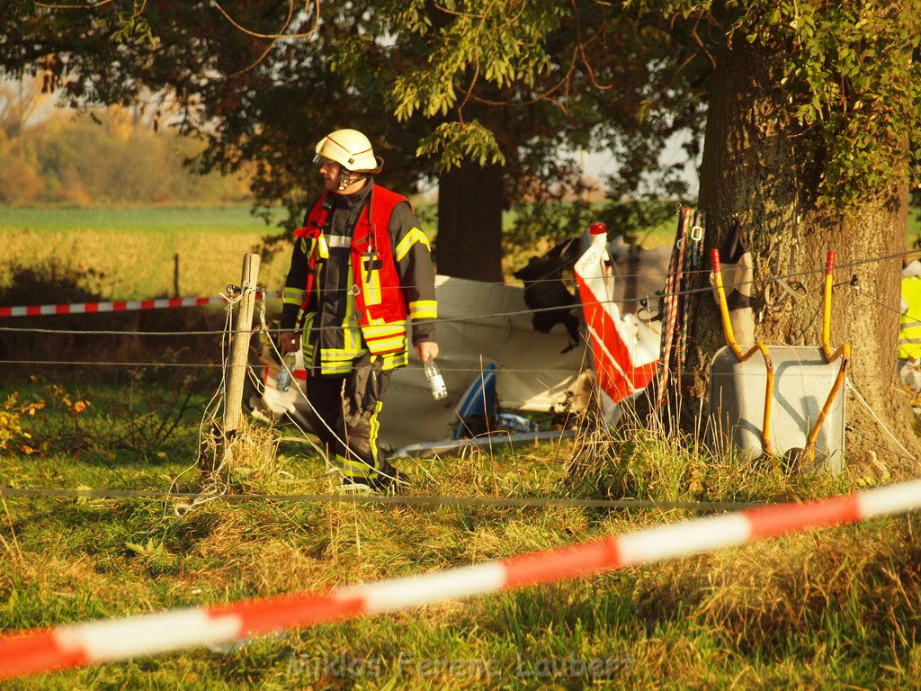 Kleinflugzeug abgestuerzt Sankt Augustin Meindorf P133.JPG